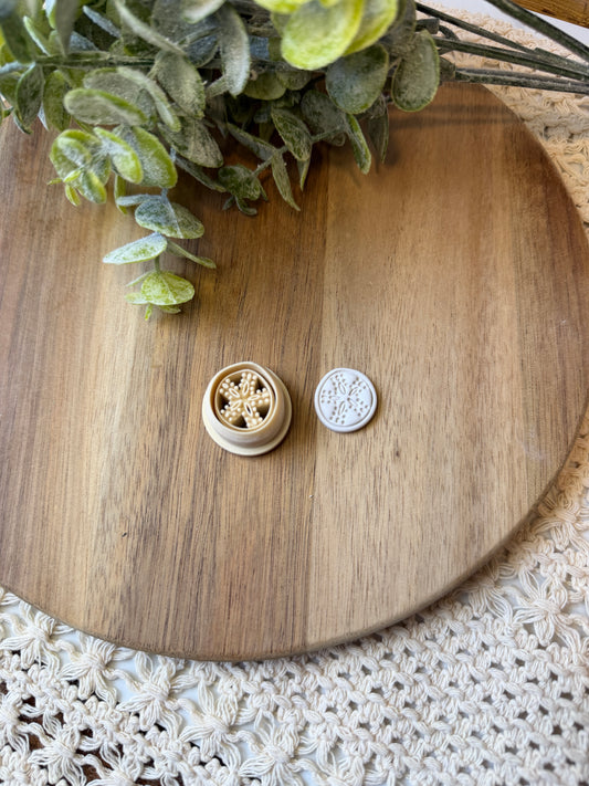 Sand Dollar Cutter
