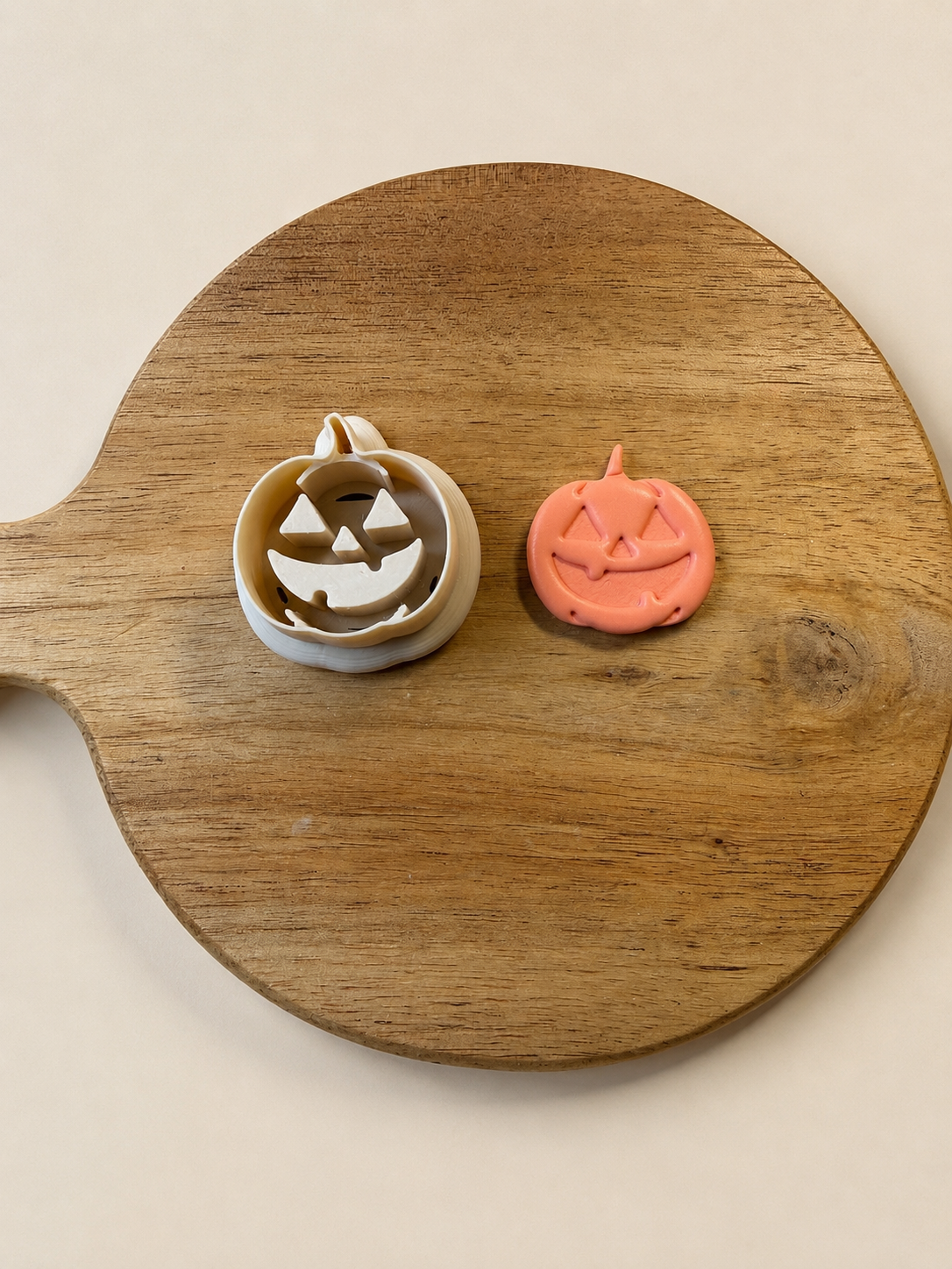 Happy Pumpkin Cutter