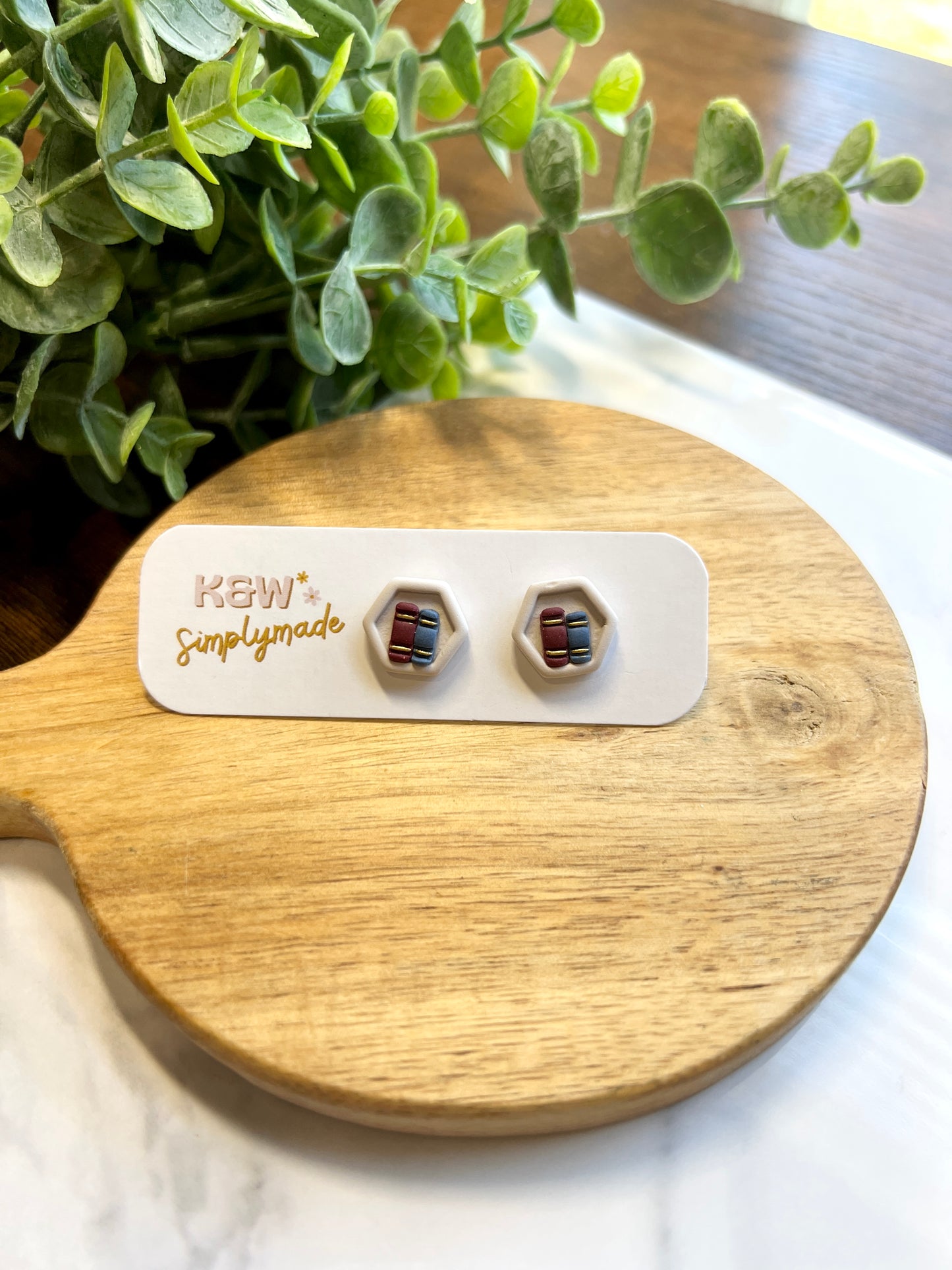 Bookshelf Stud