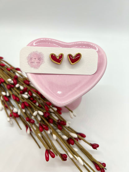 Outlined Heart Stud